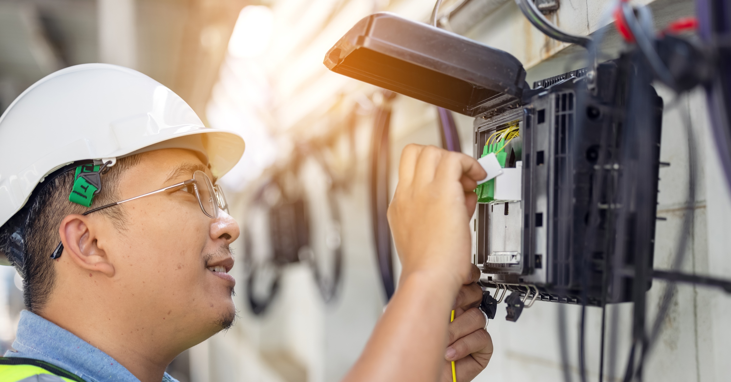 Fibra ottica FTTH, FWA e connessione su rame xDSL