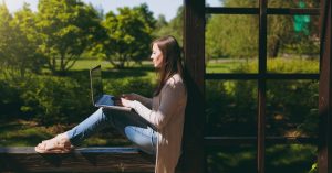 Il 2021 di Open Fiber: raggiungeremo i Comuni delle Aree Bianchissime con l’FWA