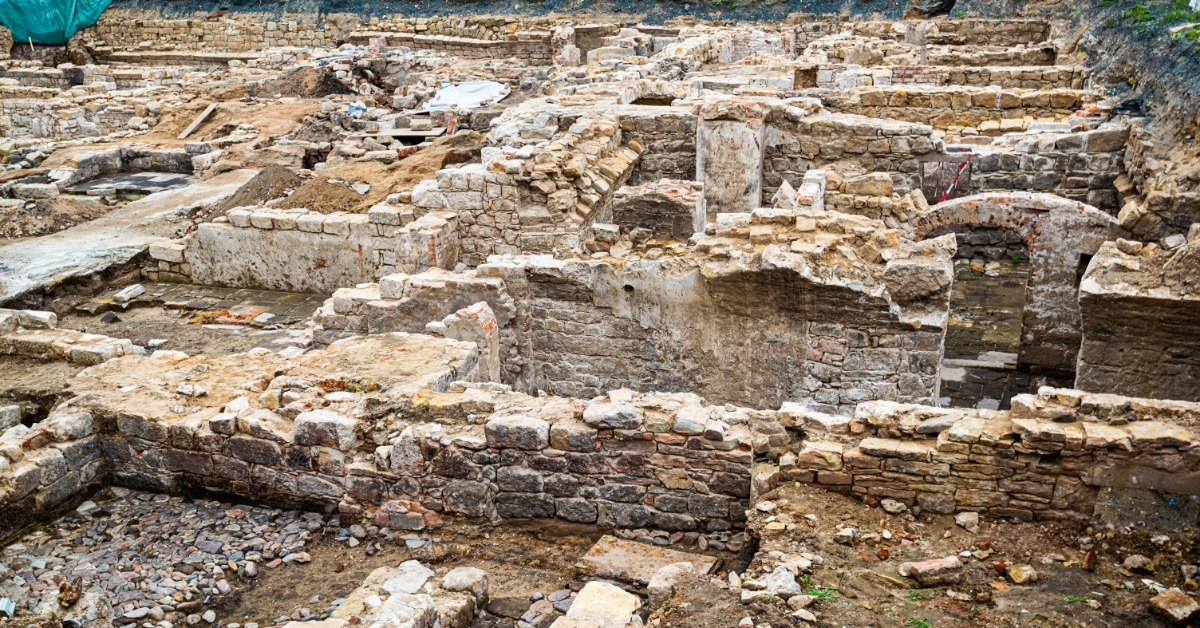 Quando la posa della fibra ottica di Open Fiber porta alla luce reperti archeologici